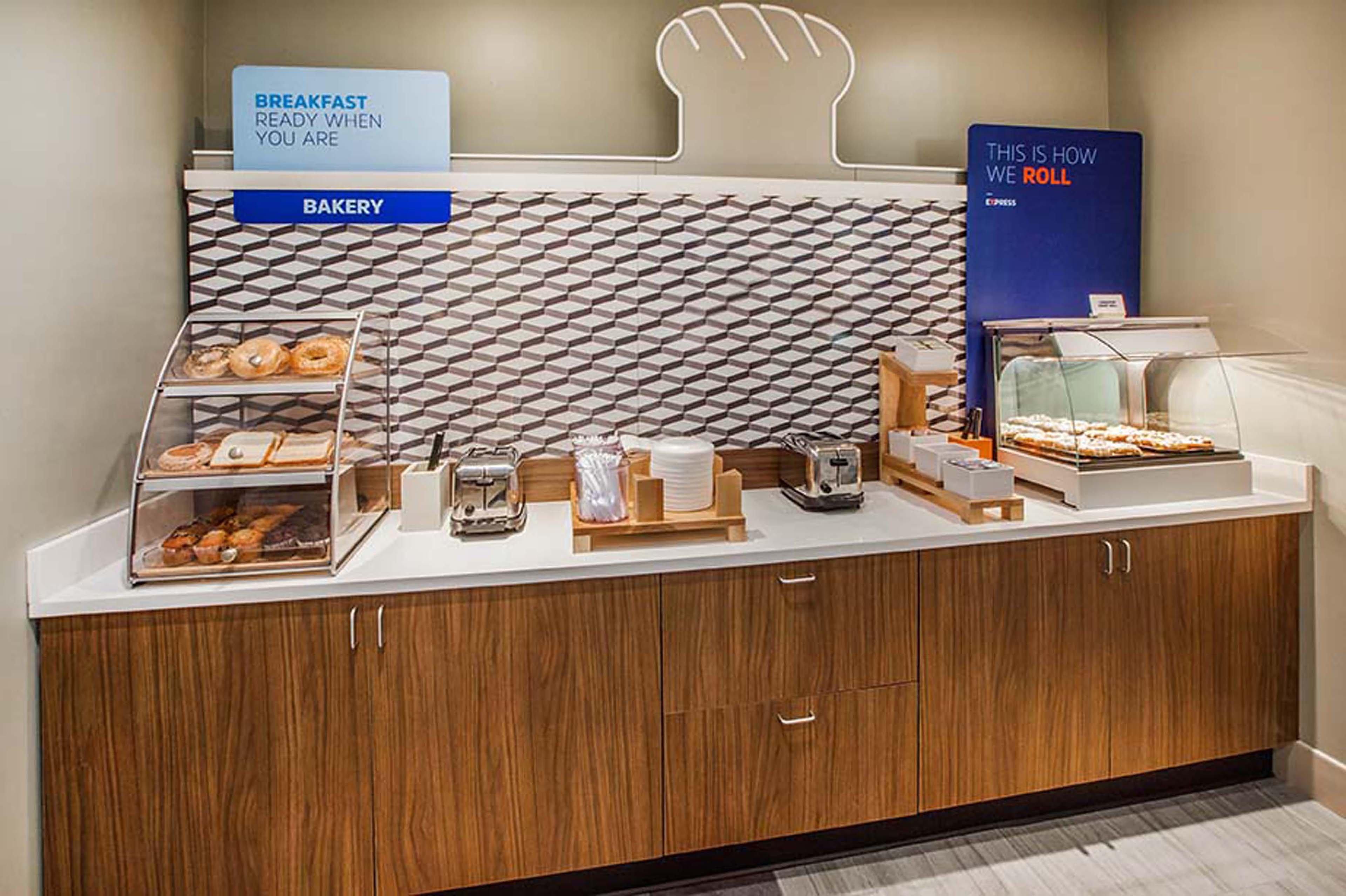 Holiday Inn Express & Suites Lebanon-Nashville Area By Ihg Екстериор снимка