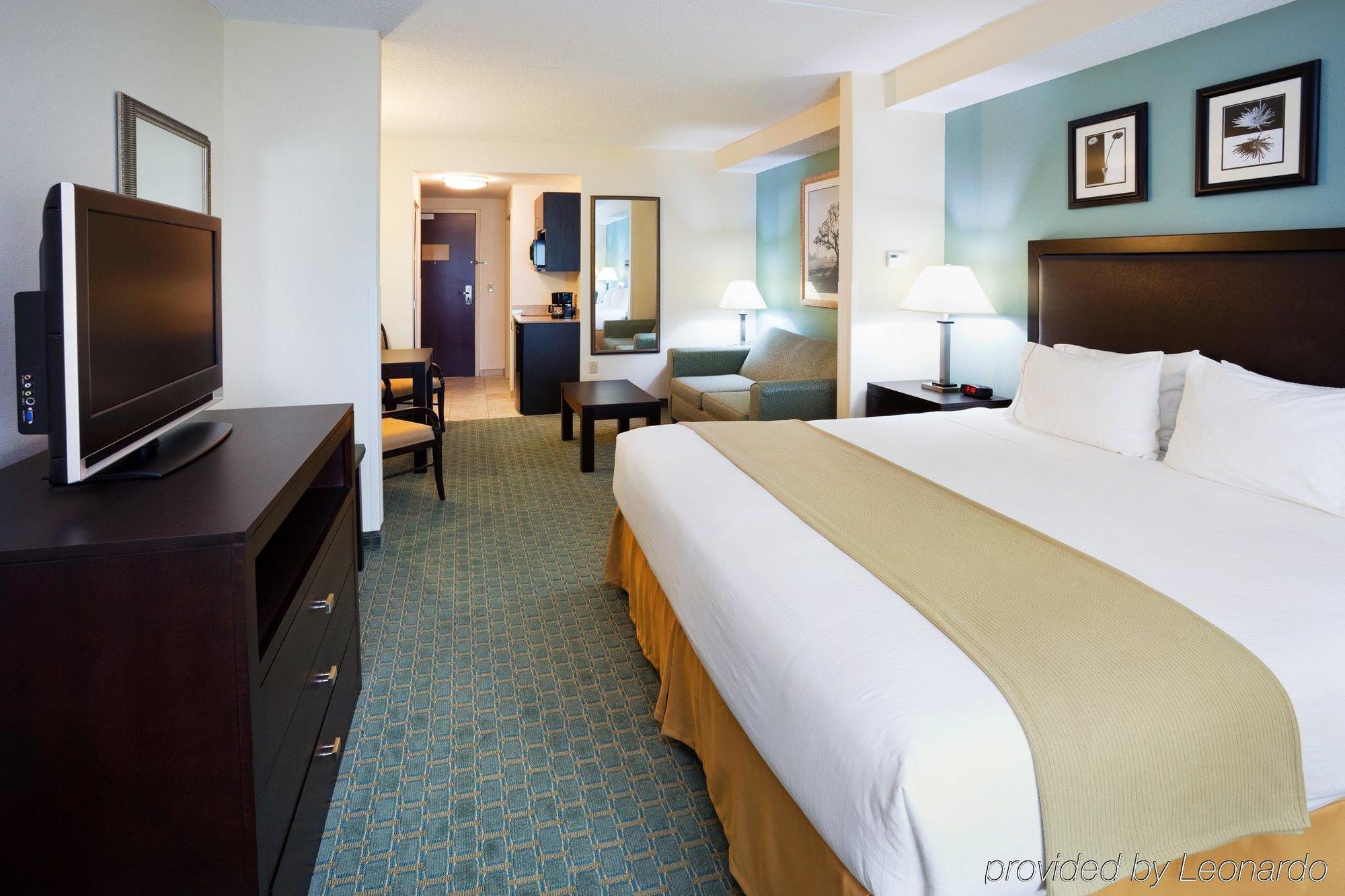 Holiday Inn Express & Suites Lebanon-Nashville Area By Ihg Стая снимка