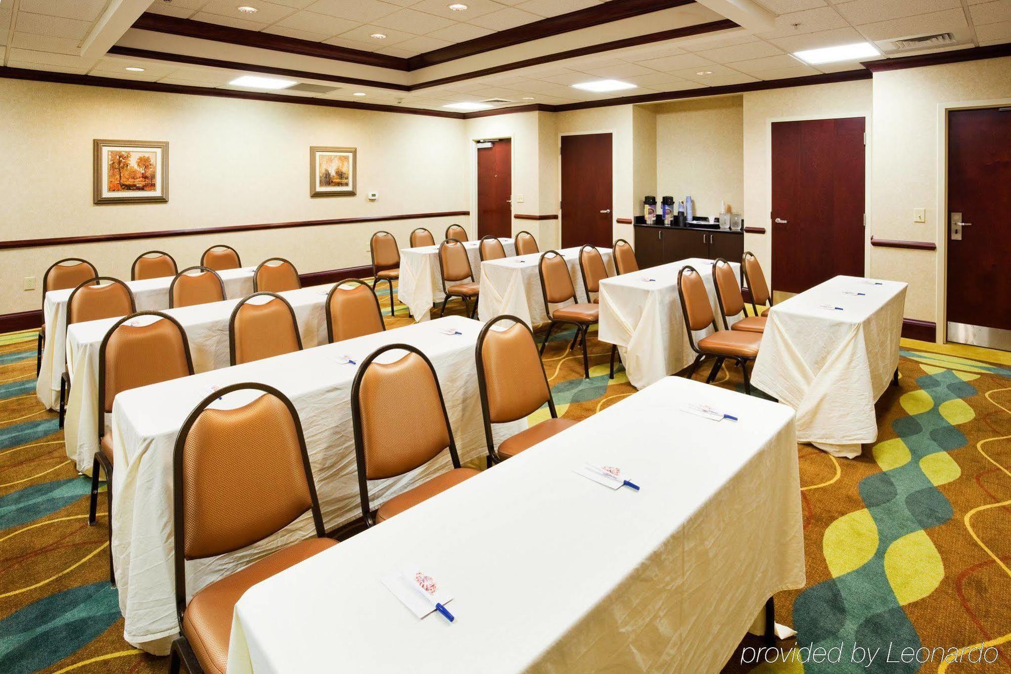 Holiday Inn Express & Suites Lebanon-Nashville Area By Ihg Съоръжения снимка